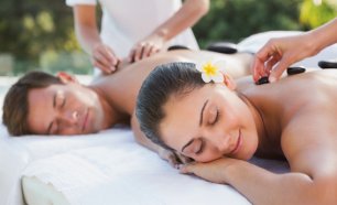 Especial Romance em Braga! Massagem de Pedras Quentes com Aromaterapia, Cromoterapia, Banho e Ritual de Chá!