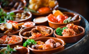 Sabor Autêntico! Rodízio de Tapas para Duas Pessoas em Matosinhos!