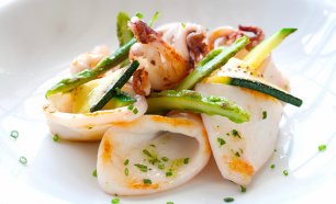 Delicioso Menu com Entradas, Prato de Carne e Peixe para 2 Pessoas em Matosinhos!